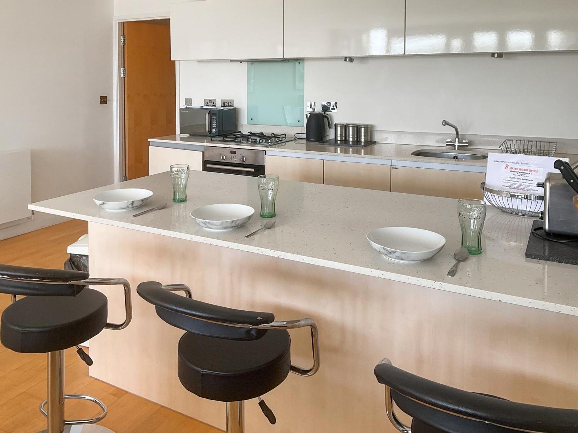 Apartment 12 Zinc