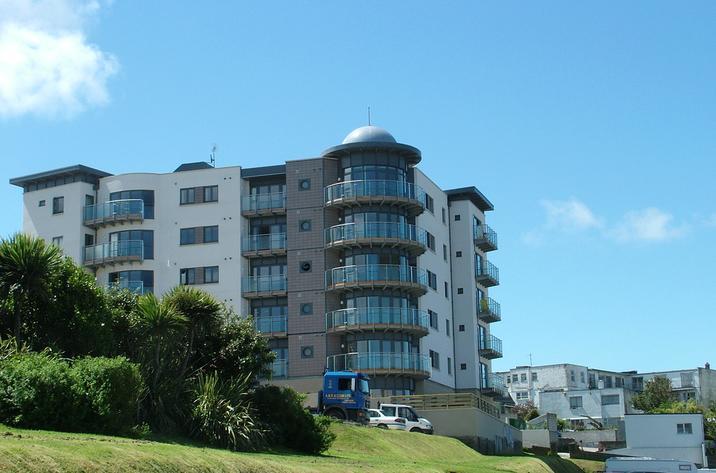 Stunning Two Bed Sea View With Pool & Gym Apartamento *