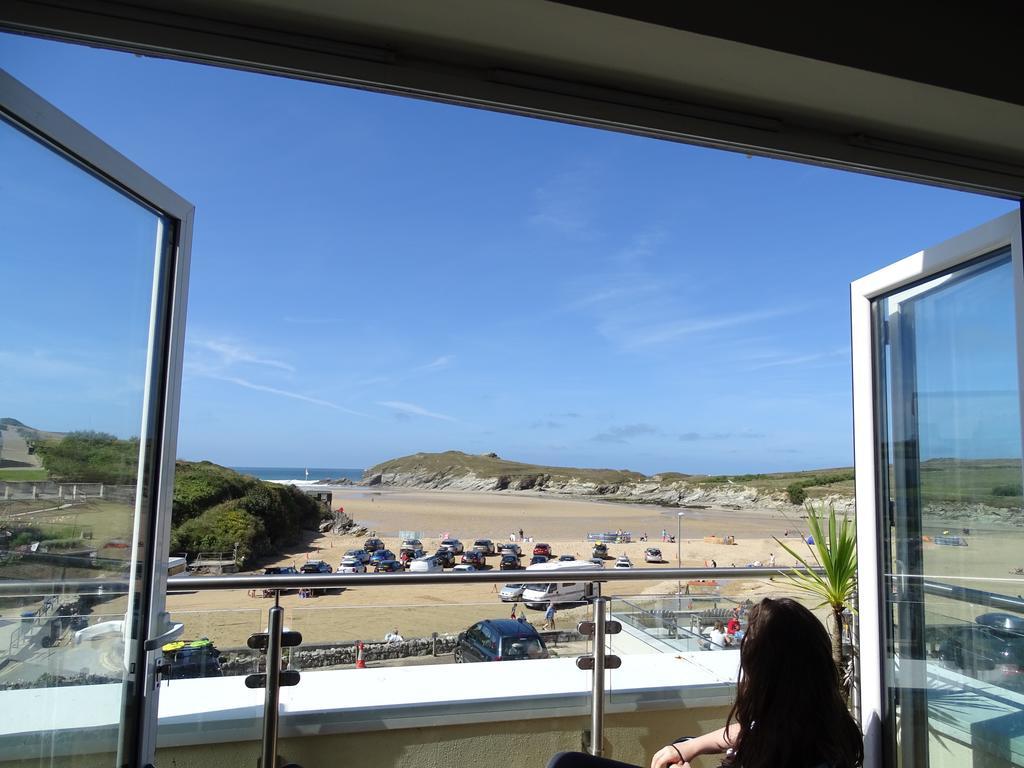The House & Porth Sands