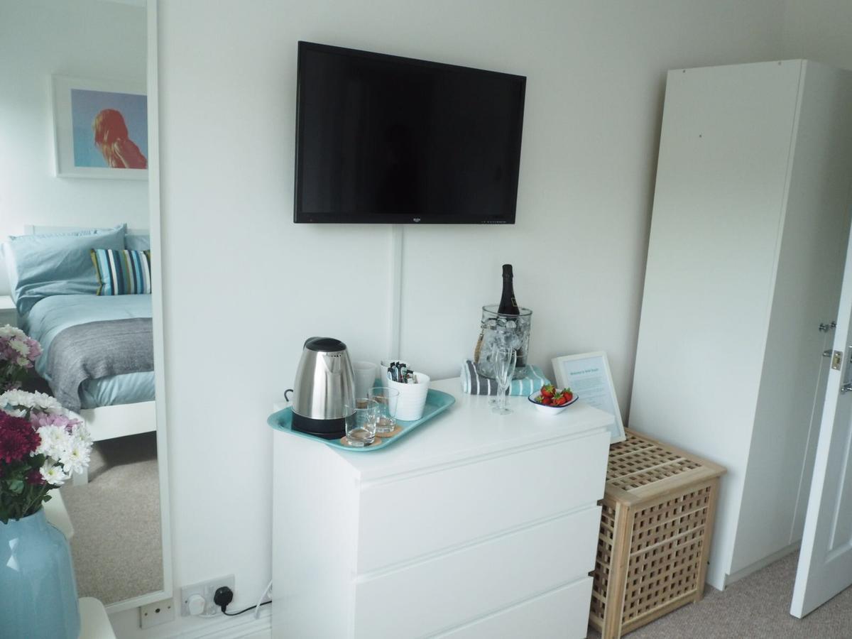 Wax, Watergate Inn 3*