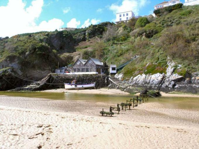 Harrington Flats 3* New Quay