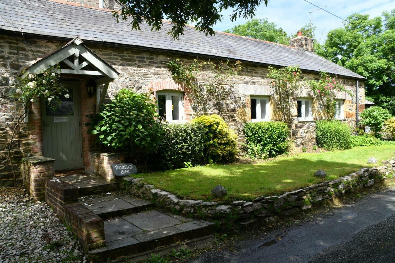 Bed & Breakfast Trewassick Barn *
