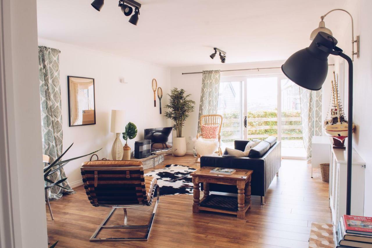 Harvest Moon Apartment