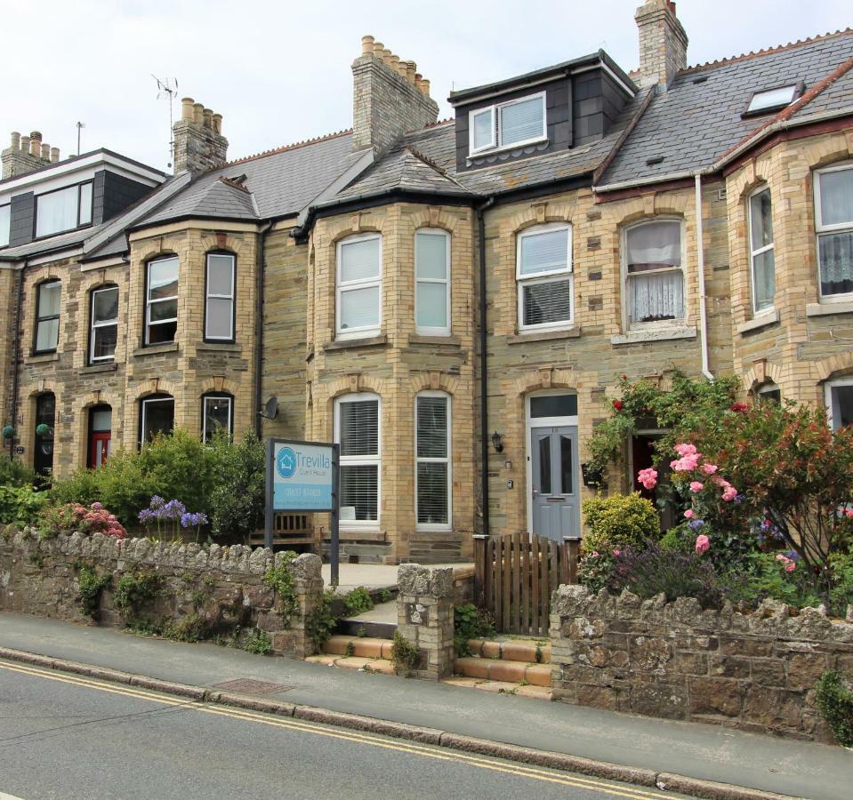 Newquay Escape, 5 Spacious Ensuite Bedrooms & Parking- Simplycheckin New Quay