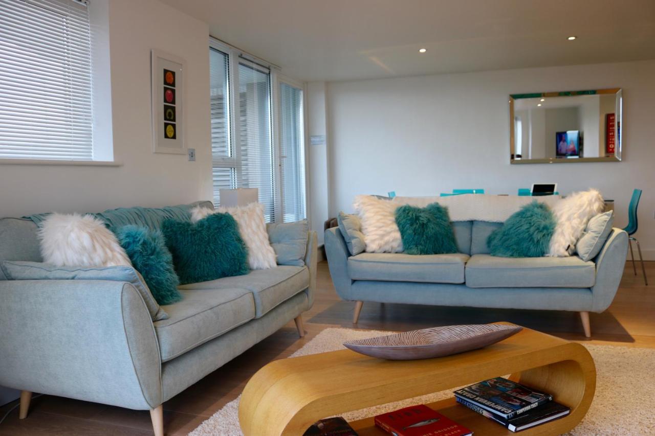 19 Ocean Gate *