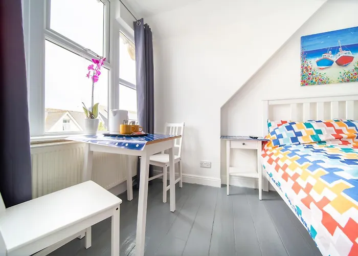 Tolcarne Guest House