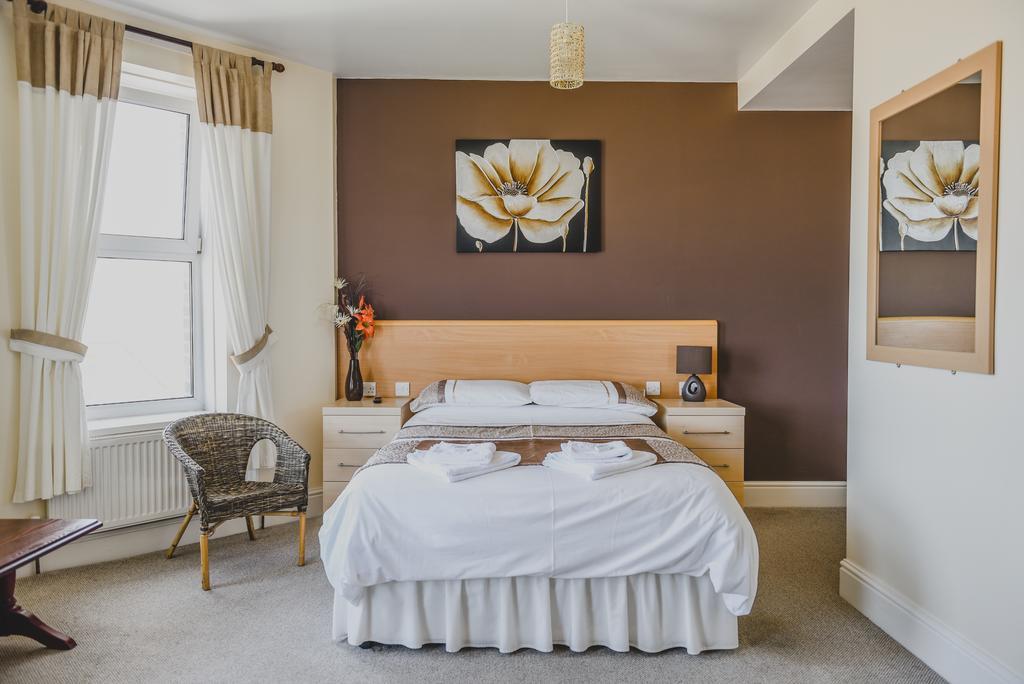 Seashells Bed & Breakfast 3*