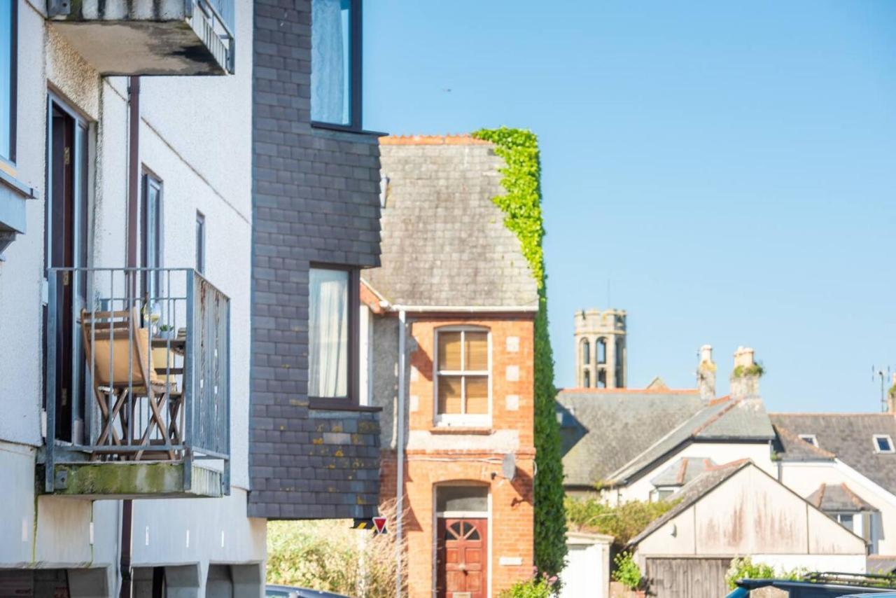 Quiet Family-friendly 250 Metres From Beach And Town New Quay