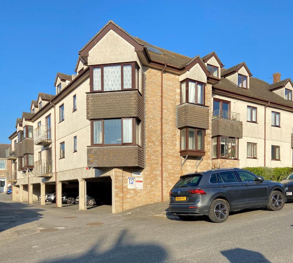 Quiet Family-friendly 250 Metres From Beach And Town New Quay