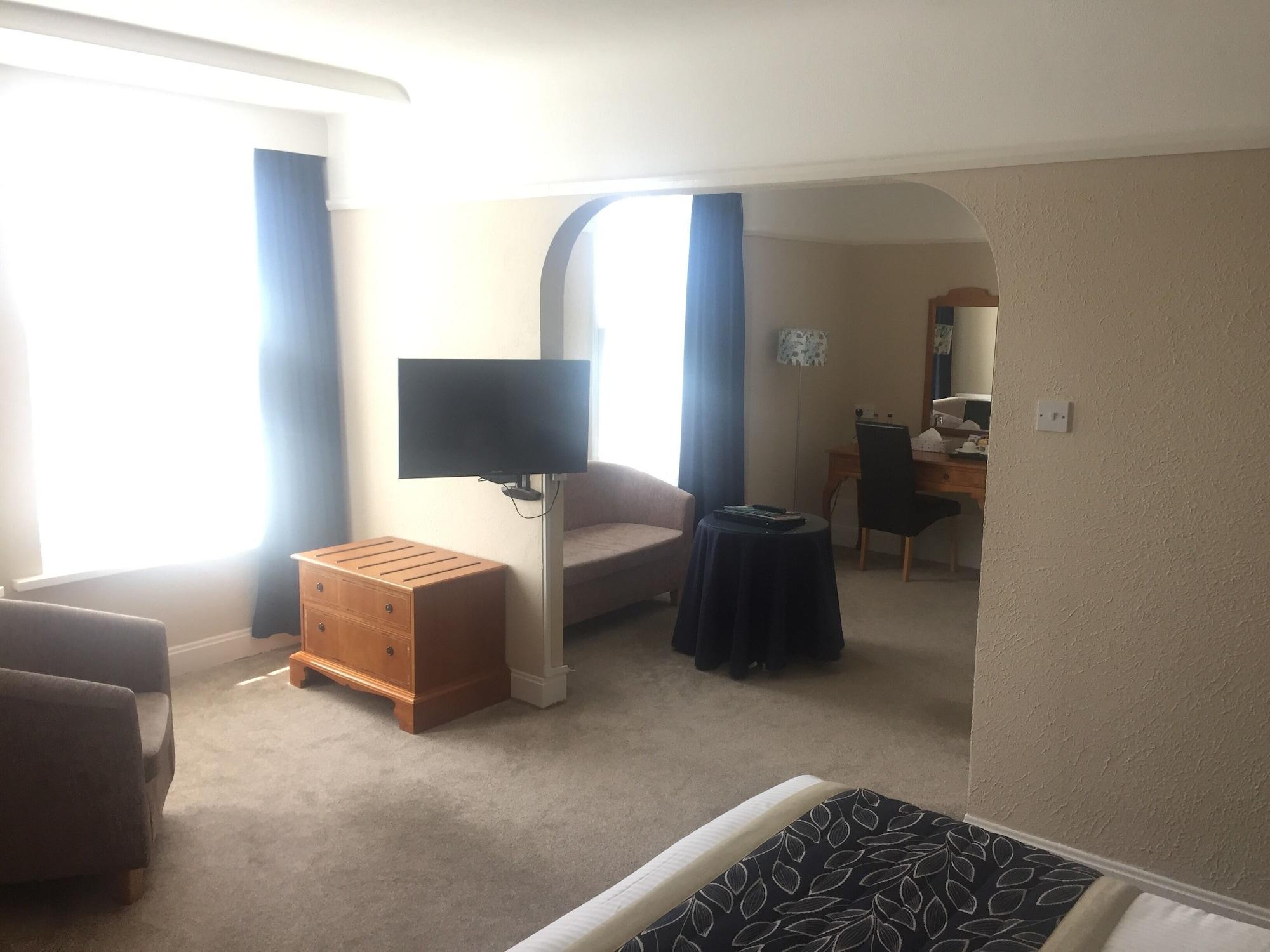 Western Bristol Hotel