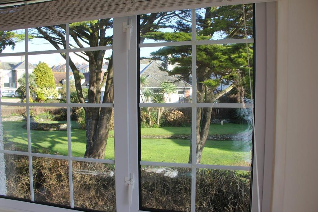 Cormorant House Bed & Breakfast *