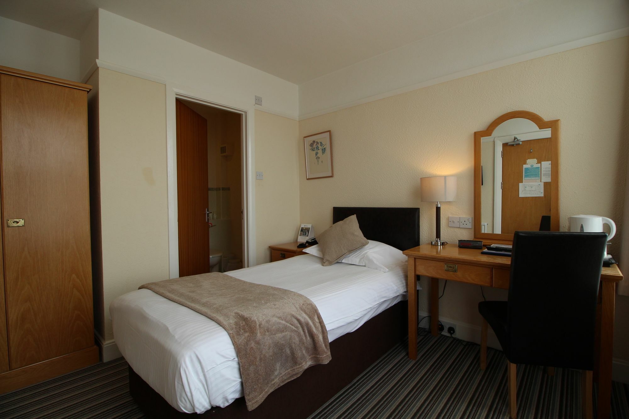 Hotel Western Bristol 3*