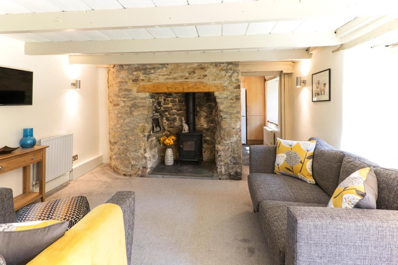 Holiday home Trewolla Coattage *